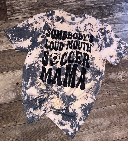 loud mouth soccer mama tee