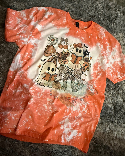 Bookish ghosts tee